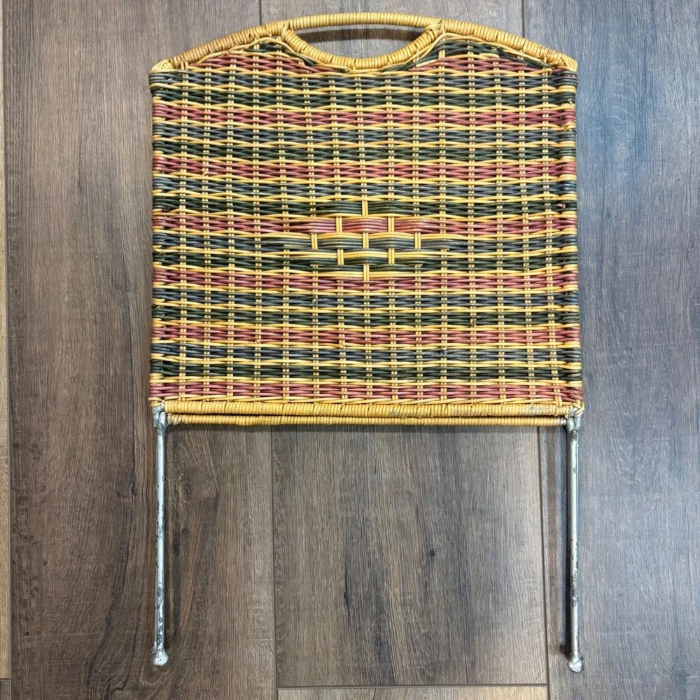 Vintage Wicker Magazine Rack Folding Metal Floor Stand Woven Boho Earth Tones